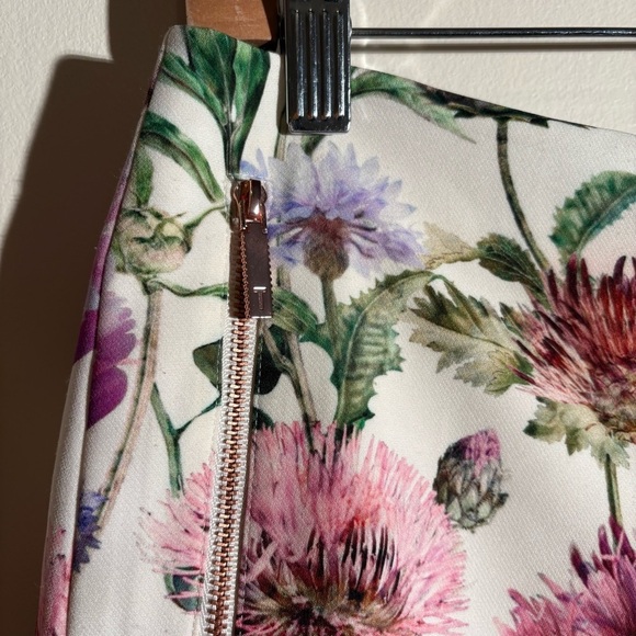 Ted Baker London Floral Shorts - Picture 3 of 7